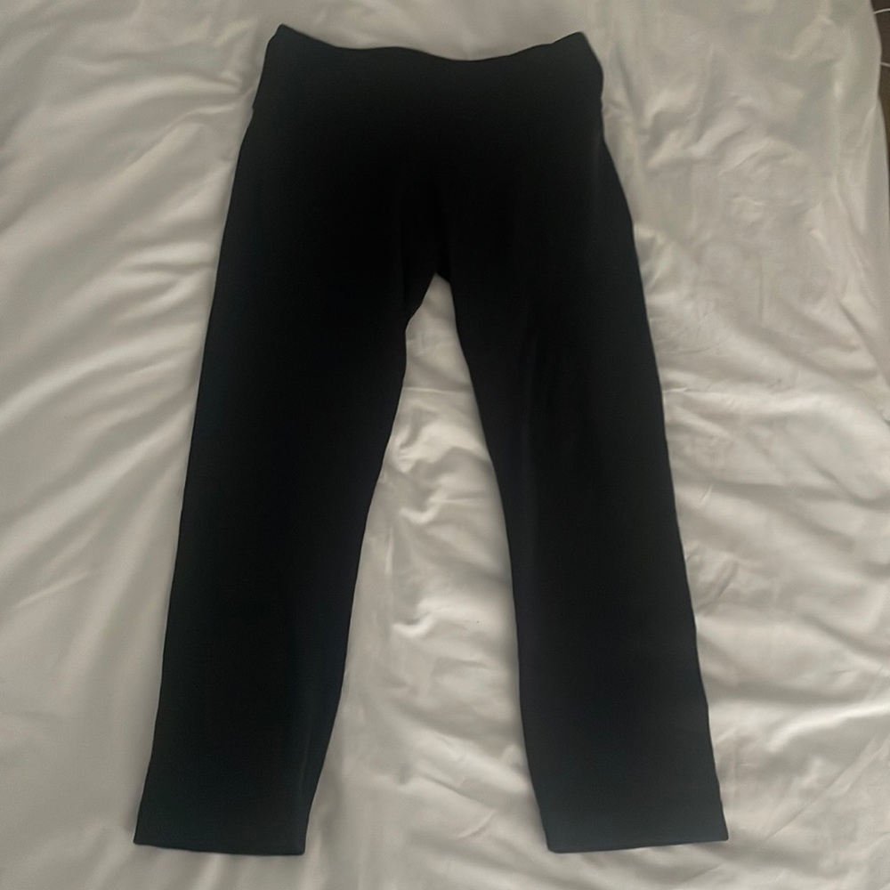 Lululemon size 4 cropped wunder under leggings